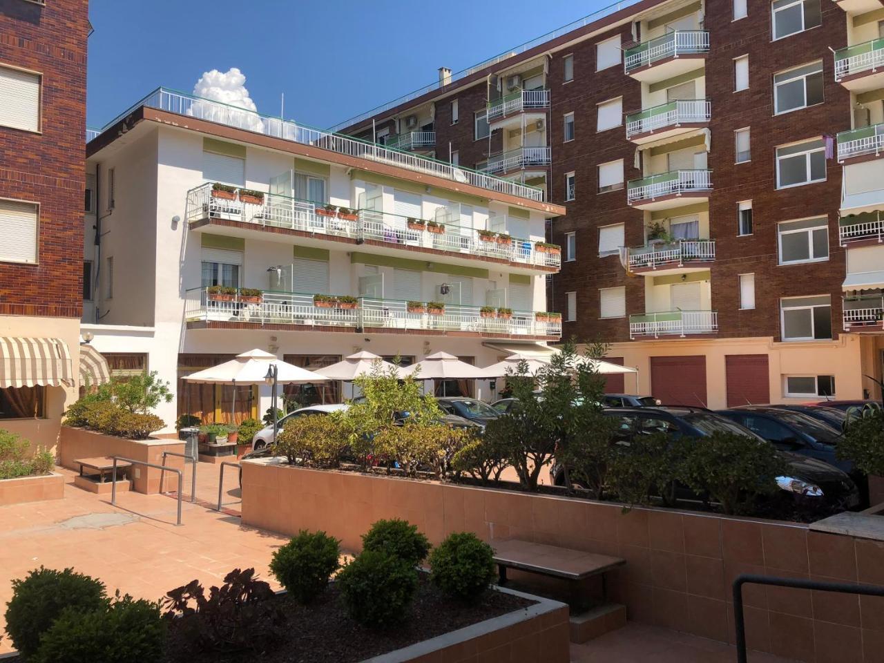Hotel Arma Ristorante Arma di Taggia Kültér fotó